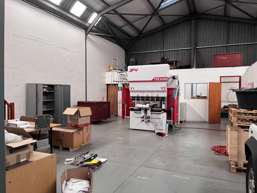 To Let commercial Property for Rent in Milnerton Western Cape
